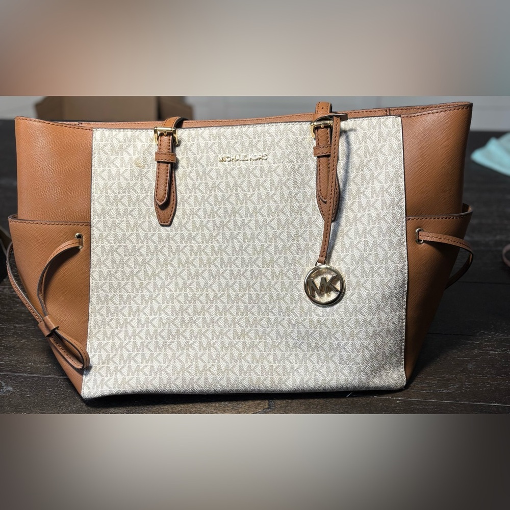 Michael Kors Tan and Cream Signature Tote